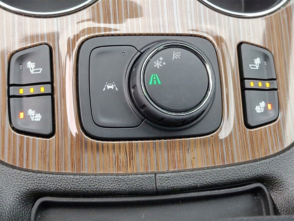 Used 2023 GMC Acadia SLE w/ Driver Convenience Package image 20