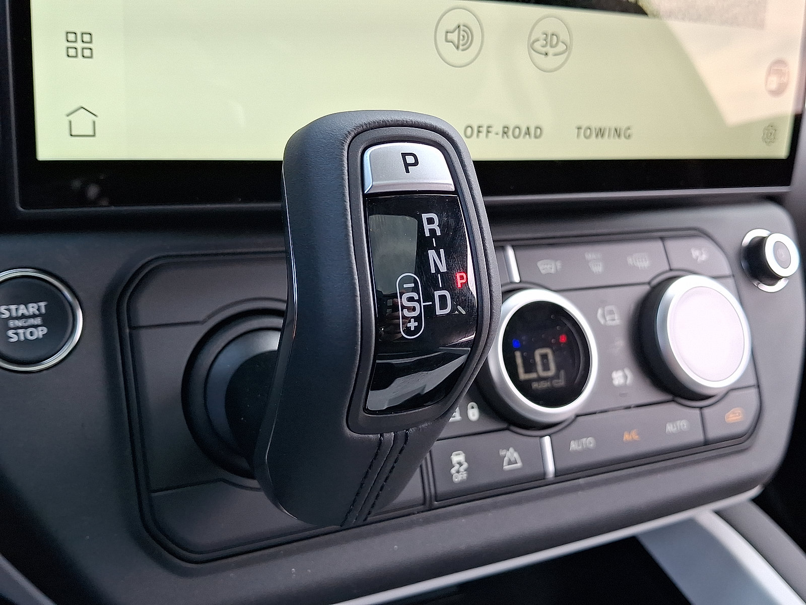 New 2026 Land Rover Defender 110 X-Dynamic SE AWD/4WD image 11