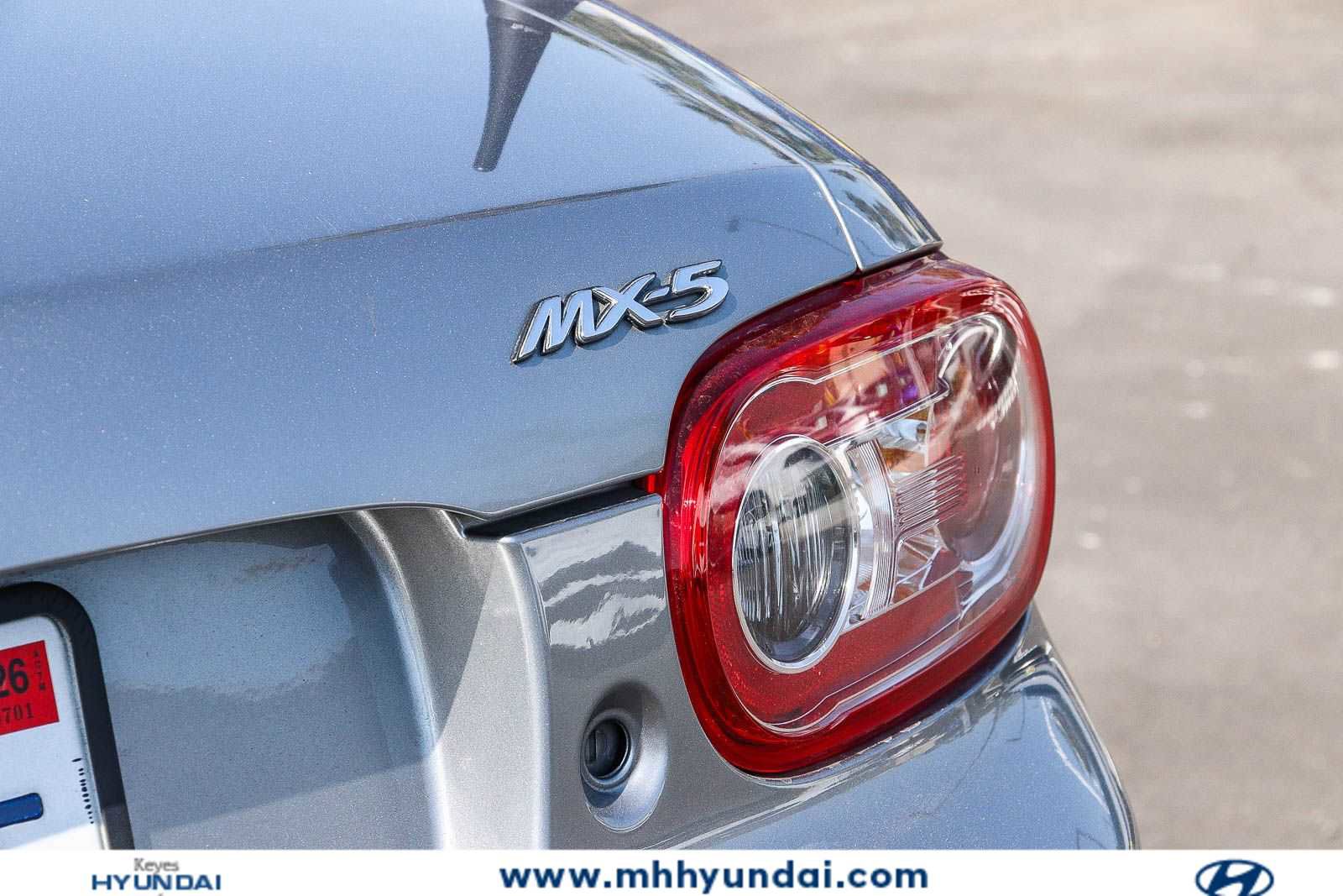 Used 2015 MAZDA MX-5 Miata Grand Touring w/ Premium Package RWD image 10
