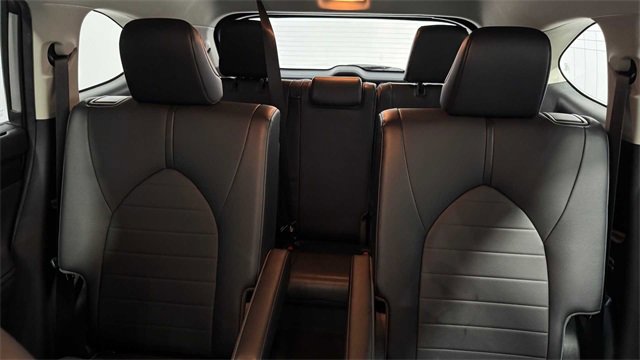Used 2020 Toyota Highlander XLE image 21