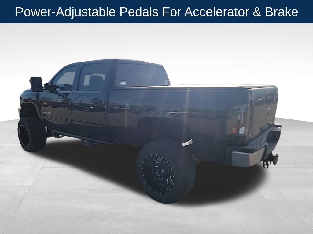 Used 2011 Chevrolet Silverado 2500 LTZ w/ LTZ Plus Package image 14