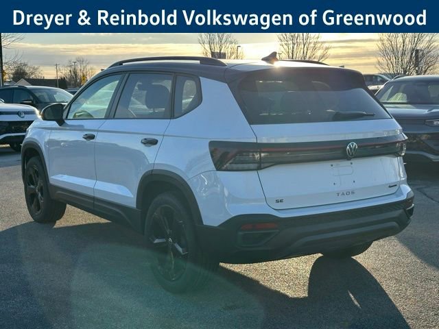 New 2026 Volkswagen Taos SE image 5
