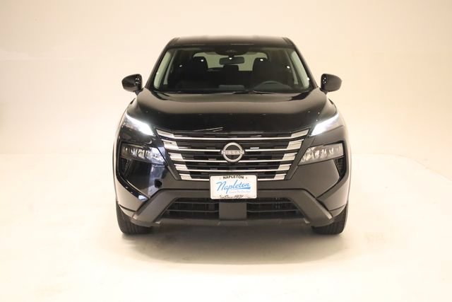 Used 2025 Nissan Rogue SV AWD/4WD image 3