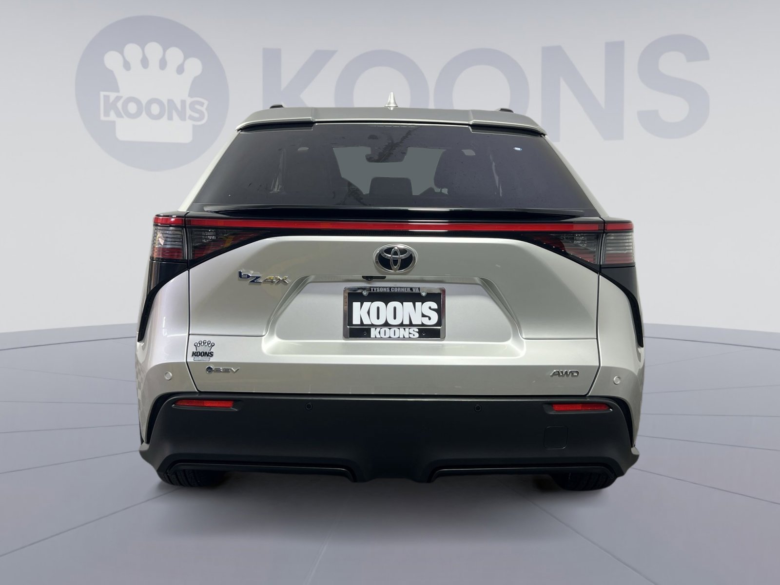 Used 2024 Toyota bZ4X XLE w/ Weather Package image 5