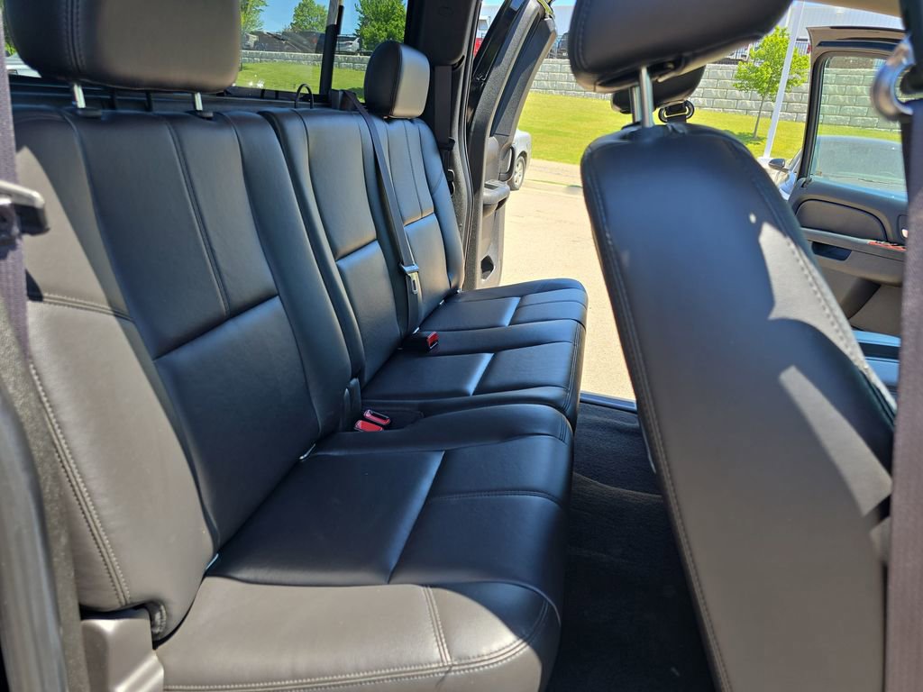 Used 2011 GMC Sierra 2500 SLT w/ SLT Convenience Package AWD/4WD image 11
