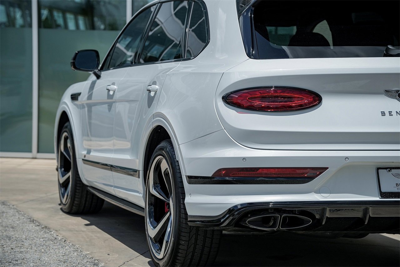 New 2025 Bentley Bentayga image 14
