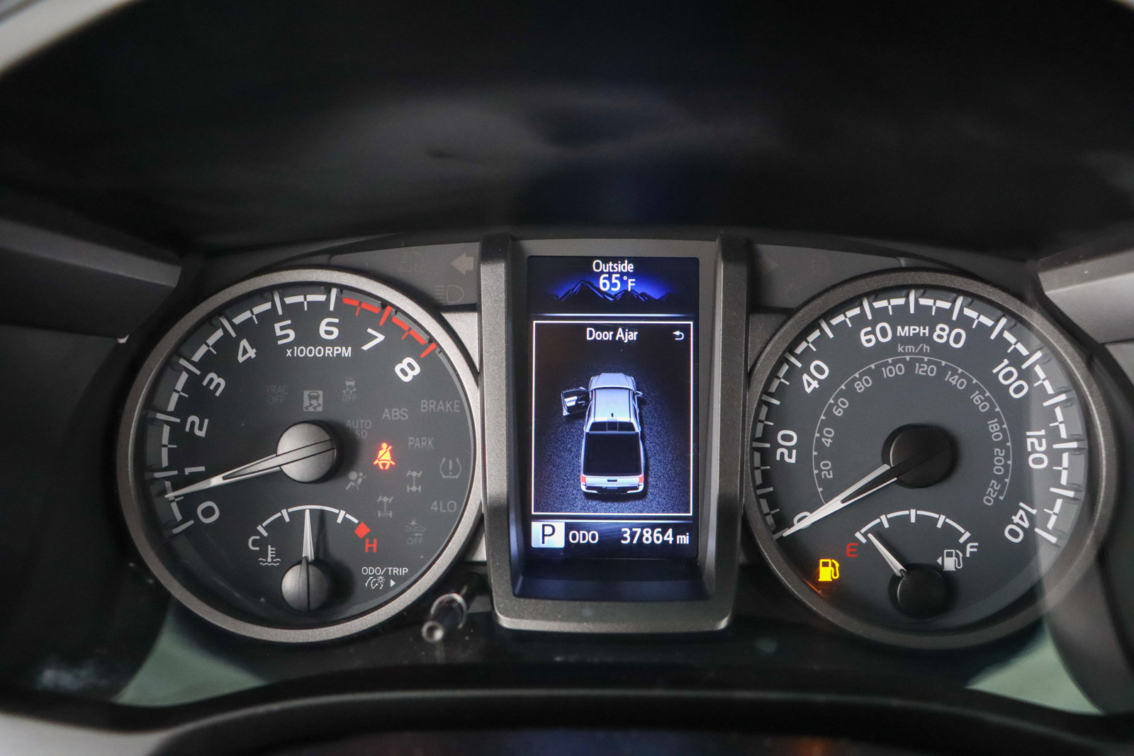 Used 2023 Toyota Tacoma TRD Off-Road image 15