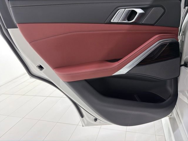 Certified 2024 BMW X6 xDrive40i w/ Executive Package image 15