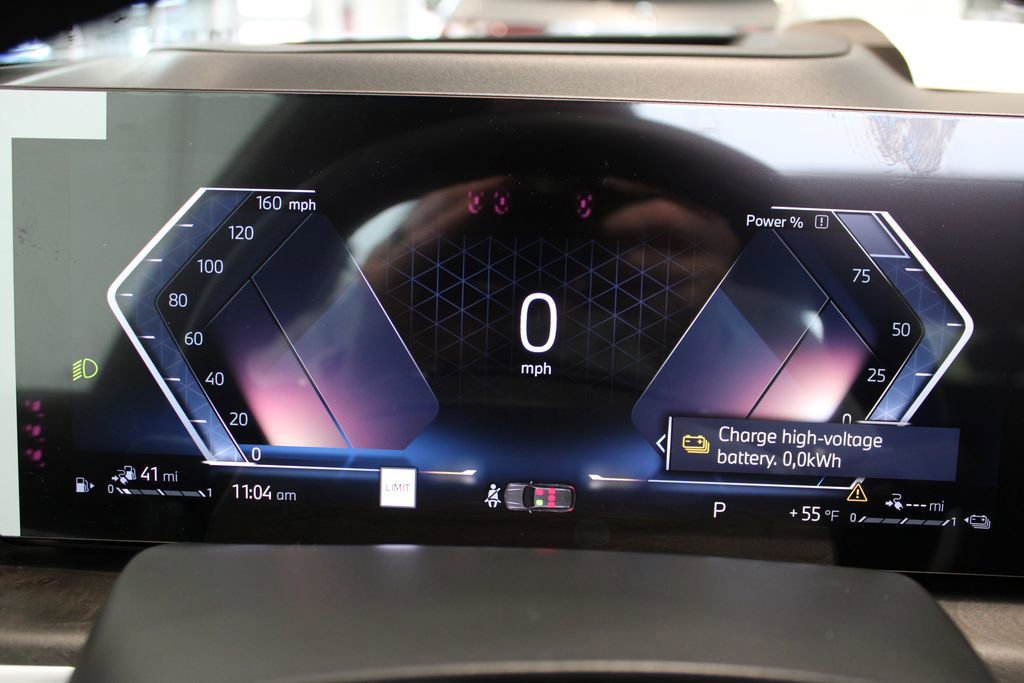 New 2026 BMW X5 xDrive50e image 4