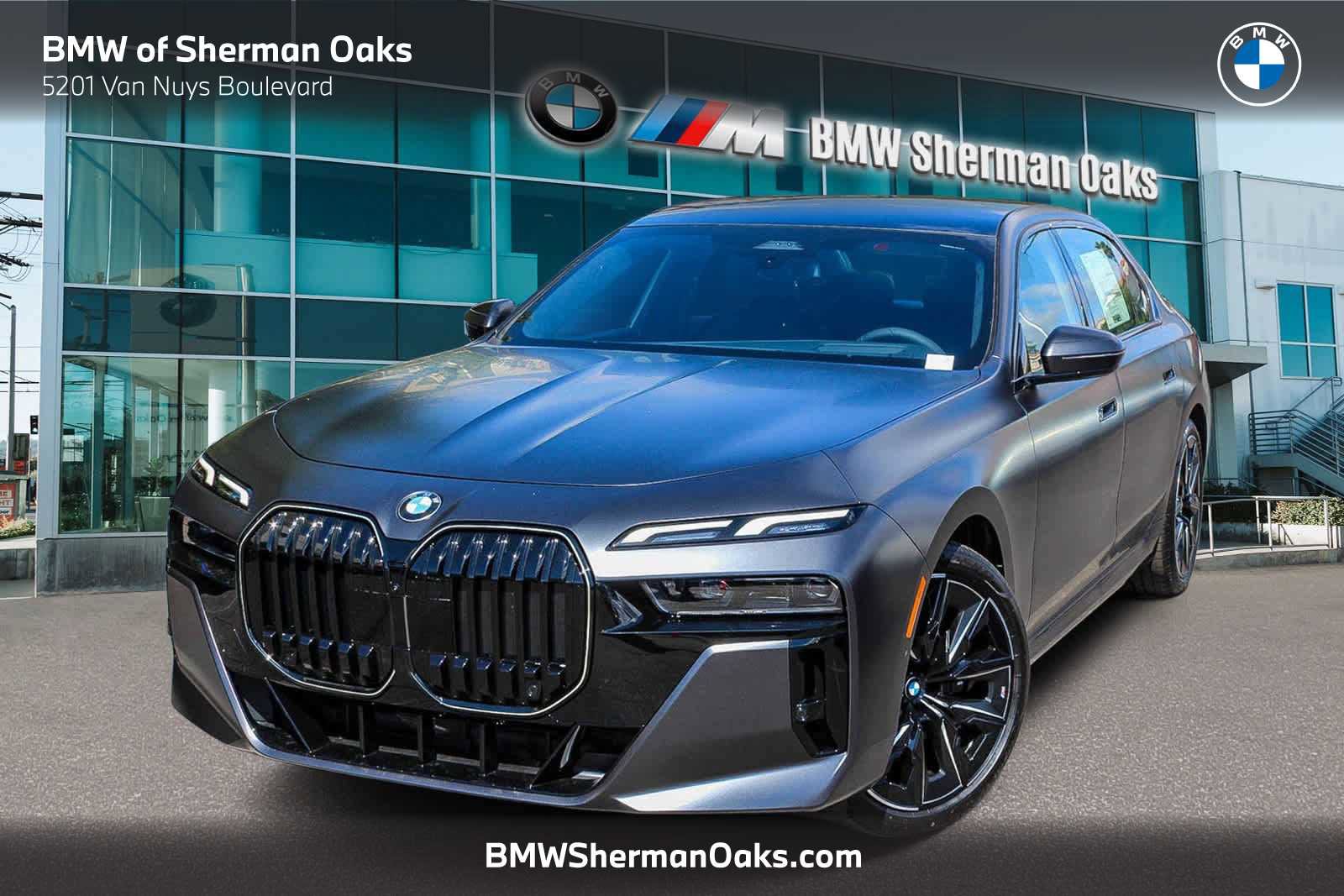 New 2026 BMW 740i w/ Premium Package image 1