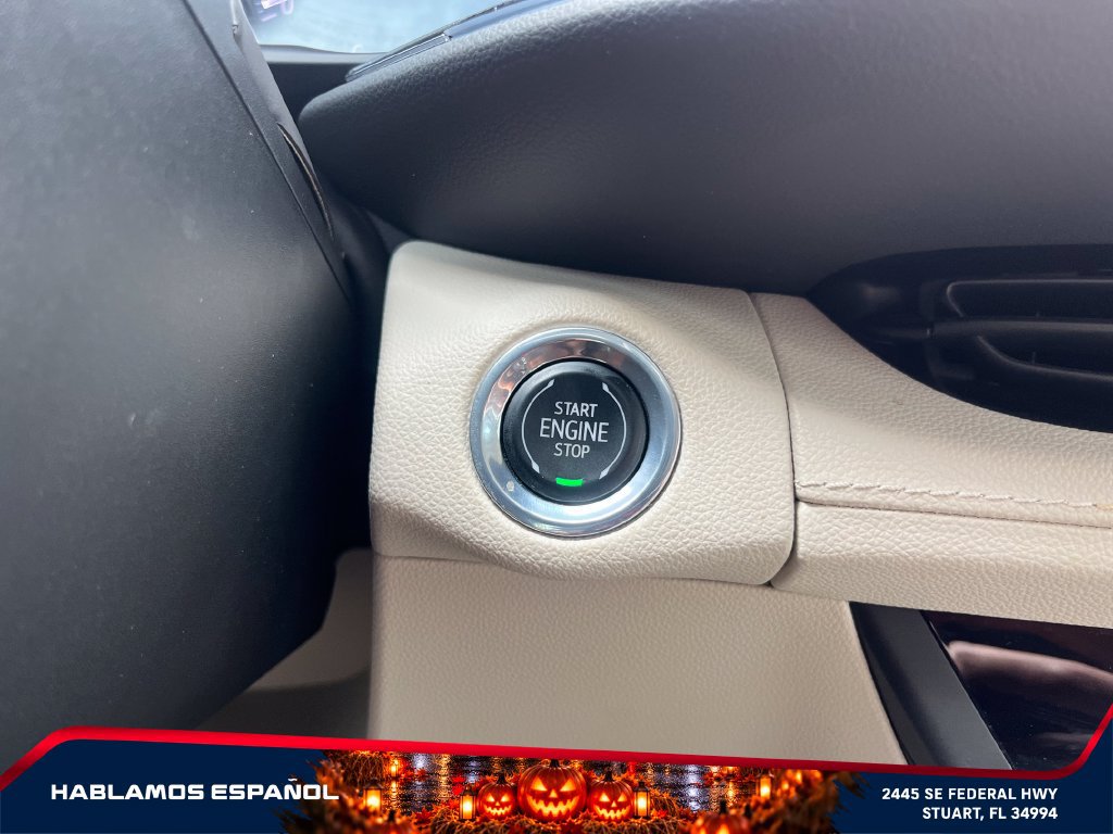 Used 2022 Buick Envision Essence w/ Technology Package I FWD image 28