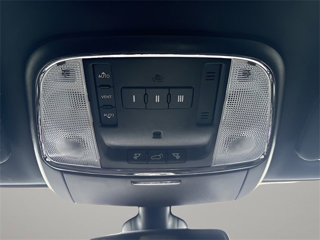 Used 2020 Jeep Grand Cherokee Altitude image 13