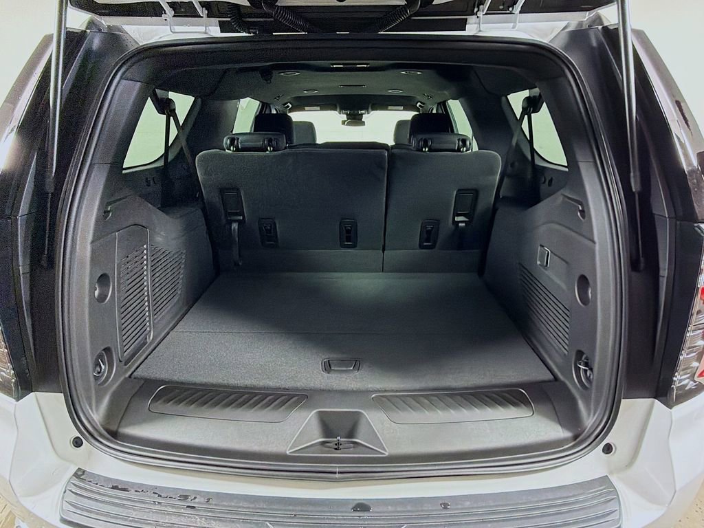 New 2026 Chevrolet Suburban LS w/ Max Trailering Package AWD/4WD image 21