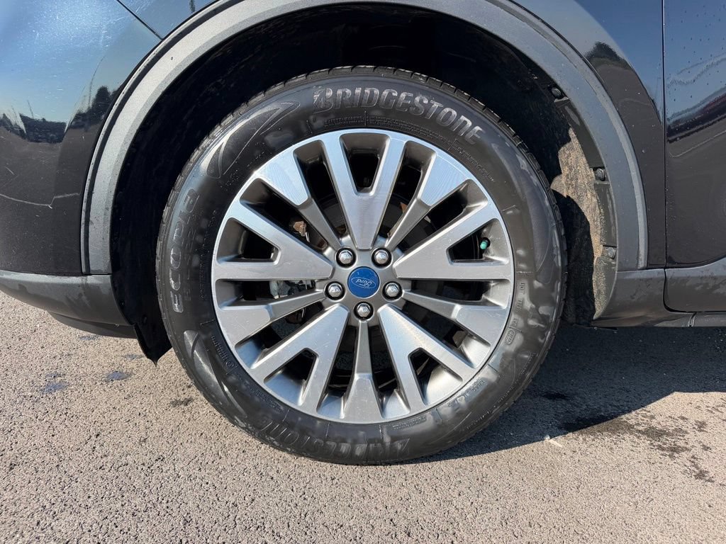 Used 2022 Ford Escape Titanium AWD/4WD image 18