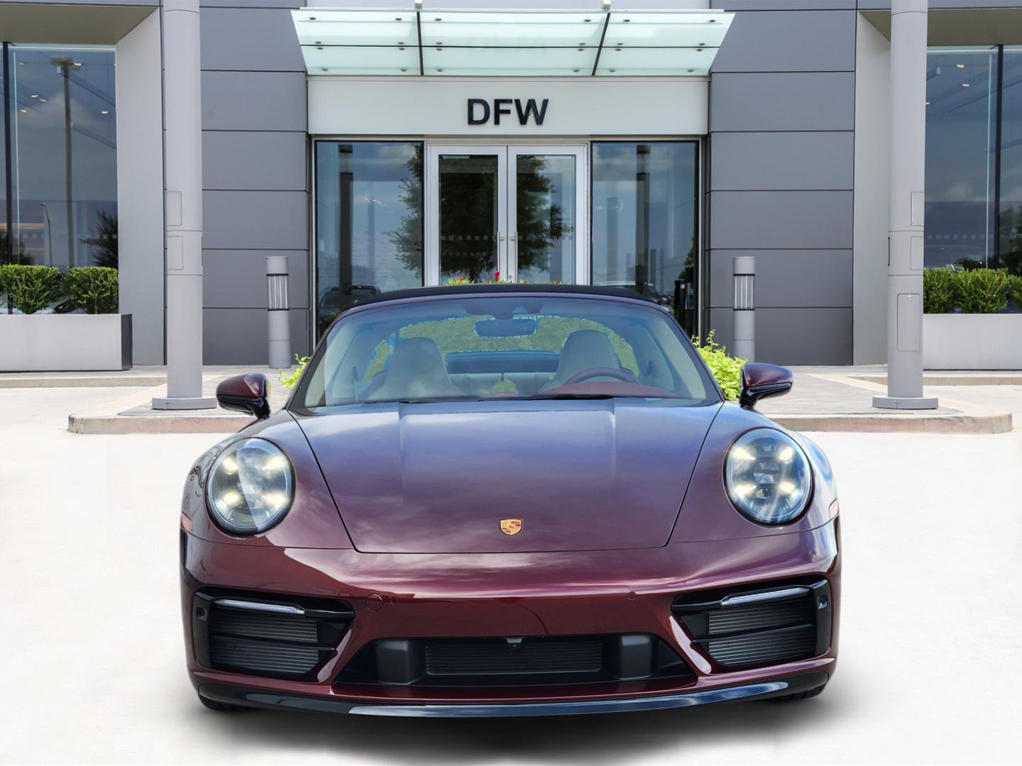 Used 2021 Porsche 911 Targa 4S Heritage Design image 2