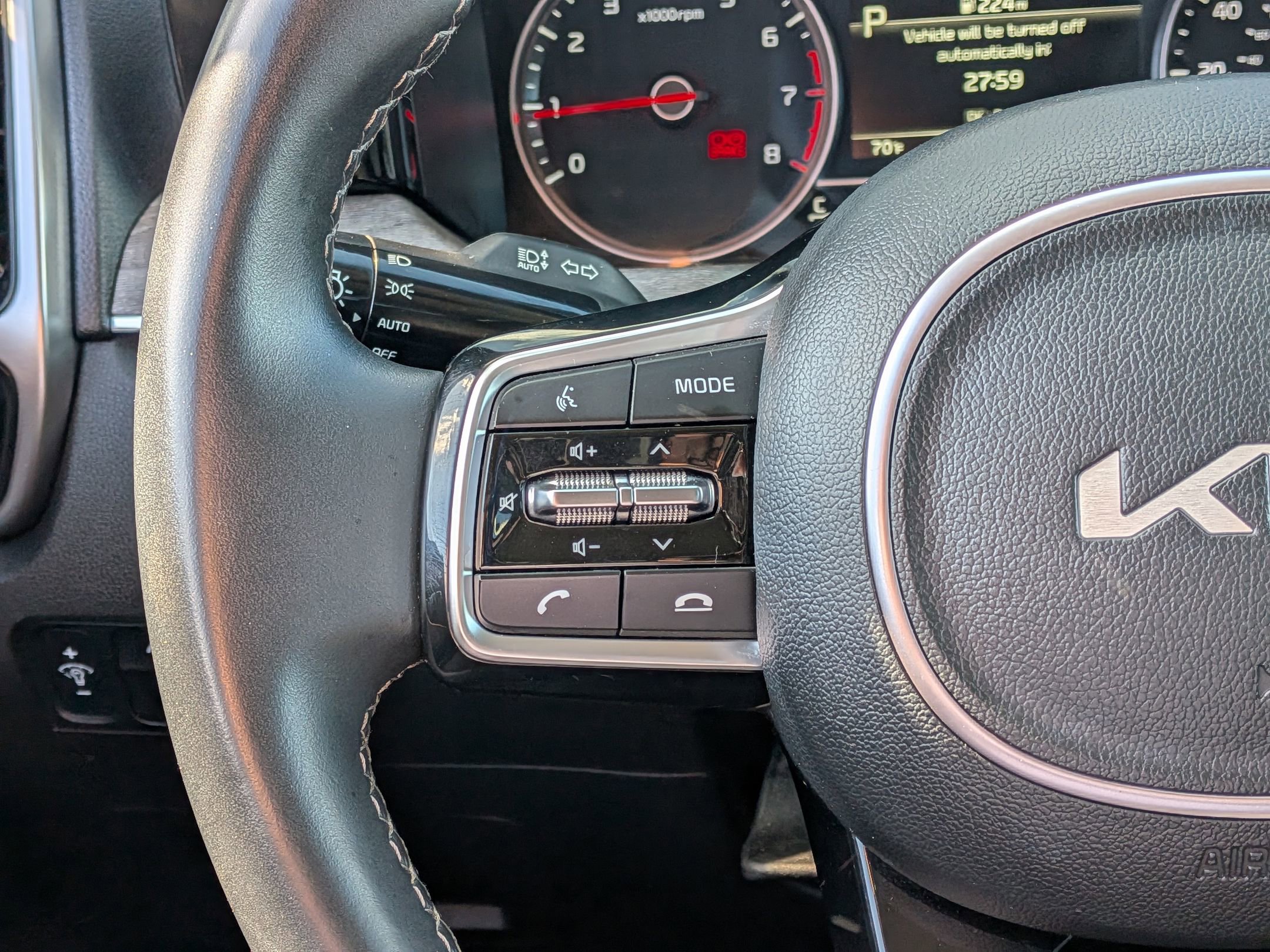 Used 2023 Kia Sorento S AWD/4WD image 15