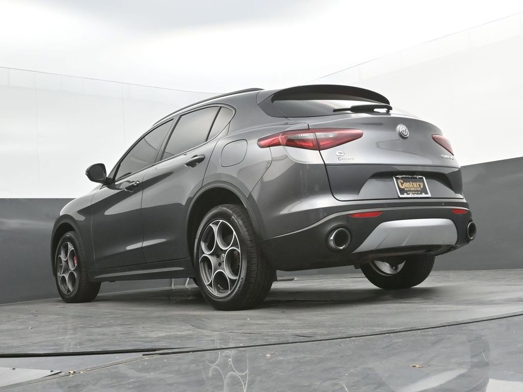 Used 2018 Alfa Romeo Stelvio Sport w/ Quick Order Package 22J Sport image 36