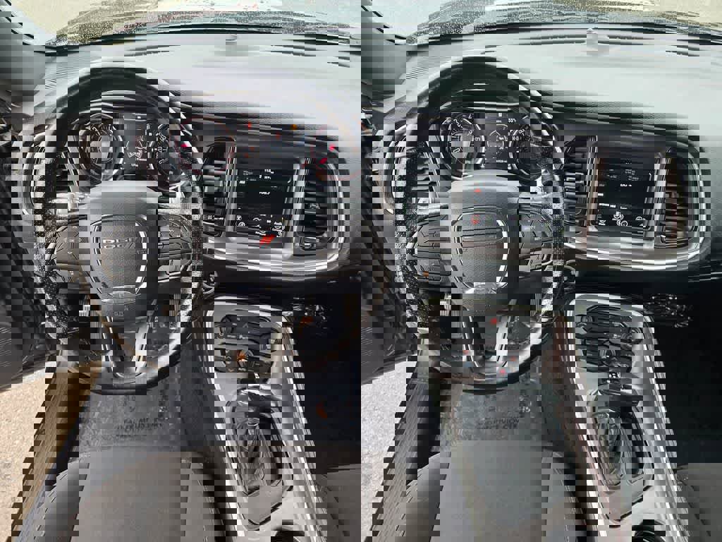 Used 2022 Dodge Challenger GT image 10