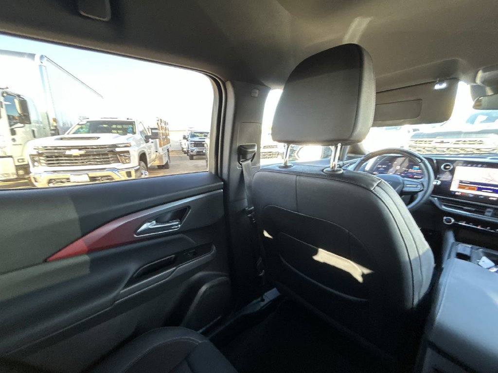 Used 2024 Chevrolet Equinox EV RS AWD/4WD image 7