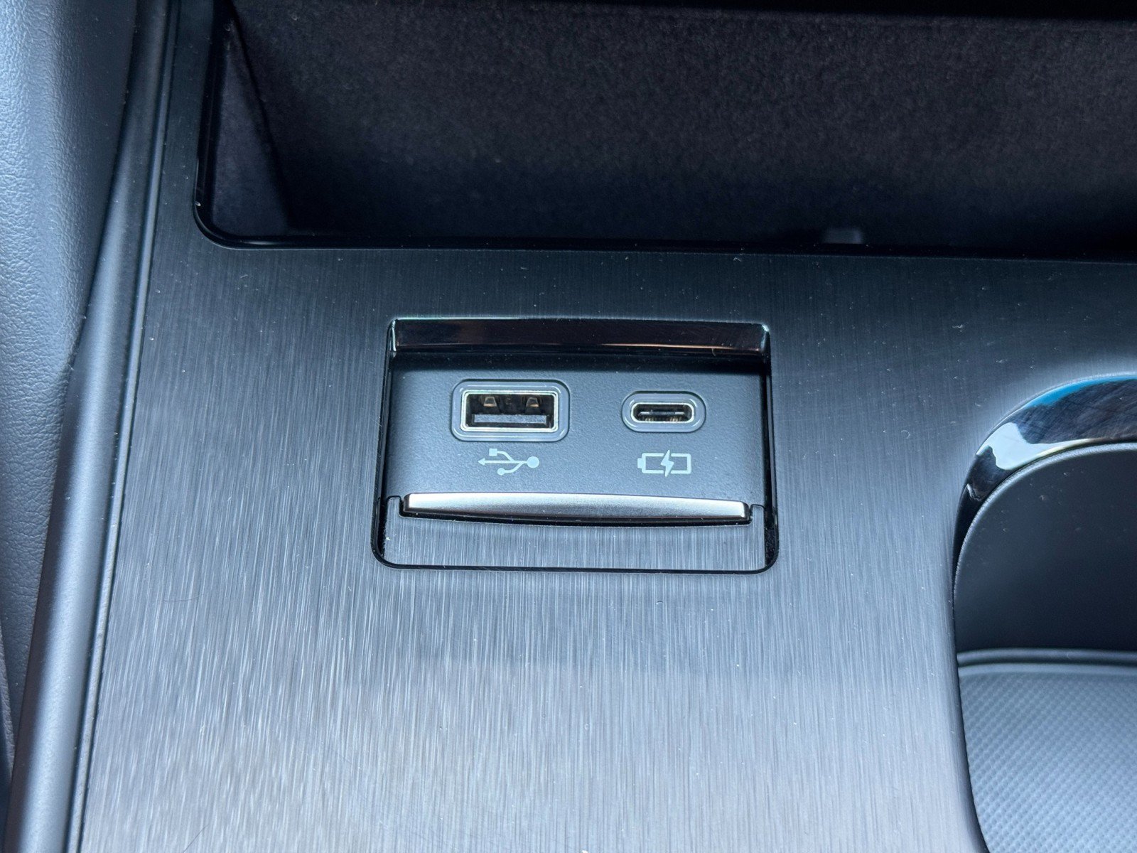 Used 2025 Lexus ES 300h F Sport FWD image 32