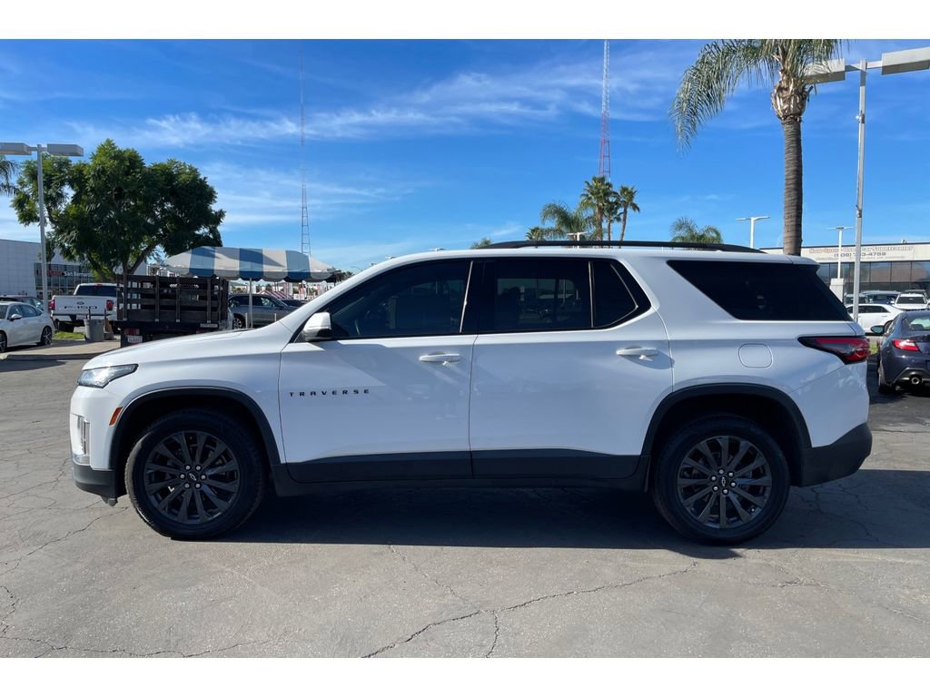Used 2022 Chevrolet Traverse RS image 2