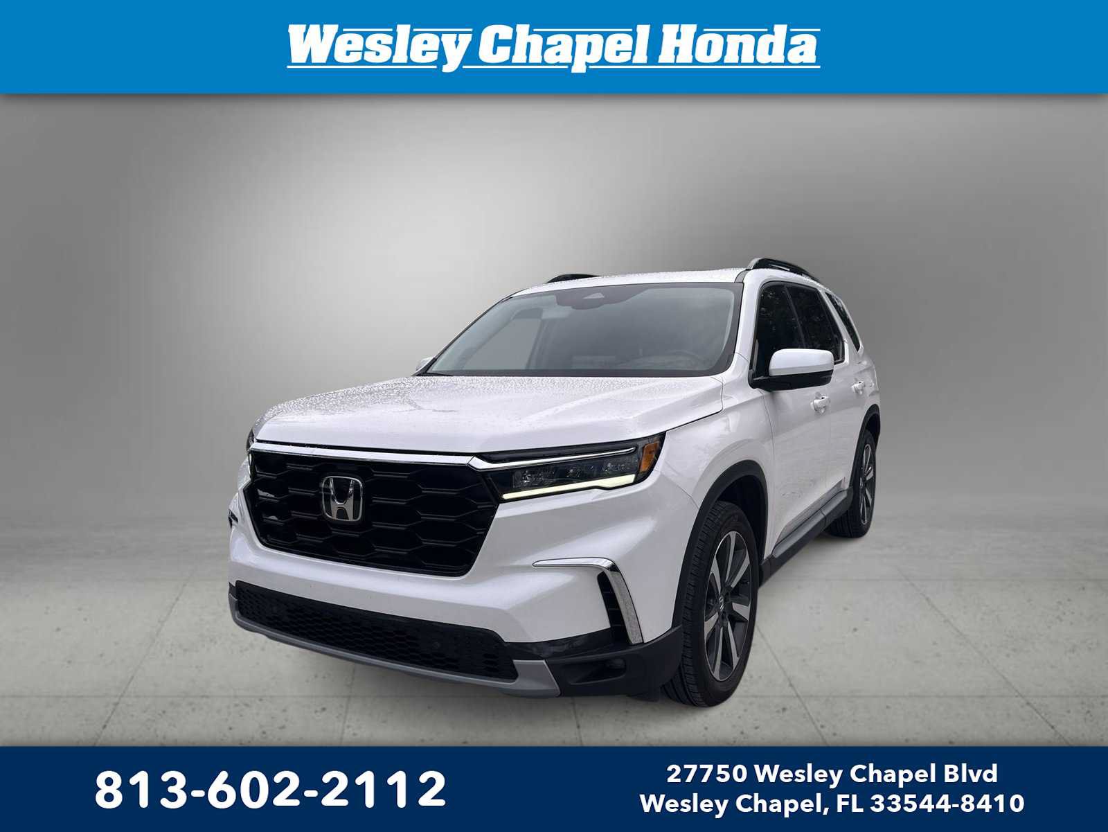 Used 2025 Honda Pilot Touring image 1