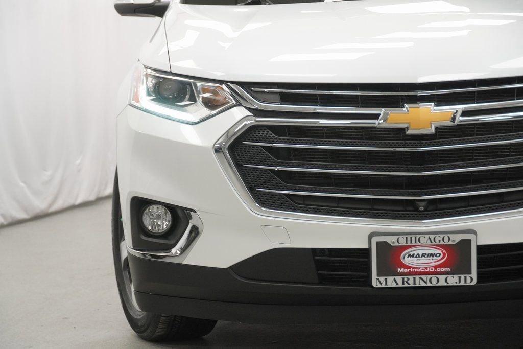 Used 2021 Chevrolet Traverse LT w/ LT Premium Package image 7