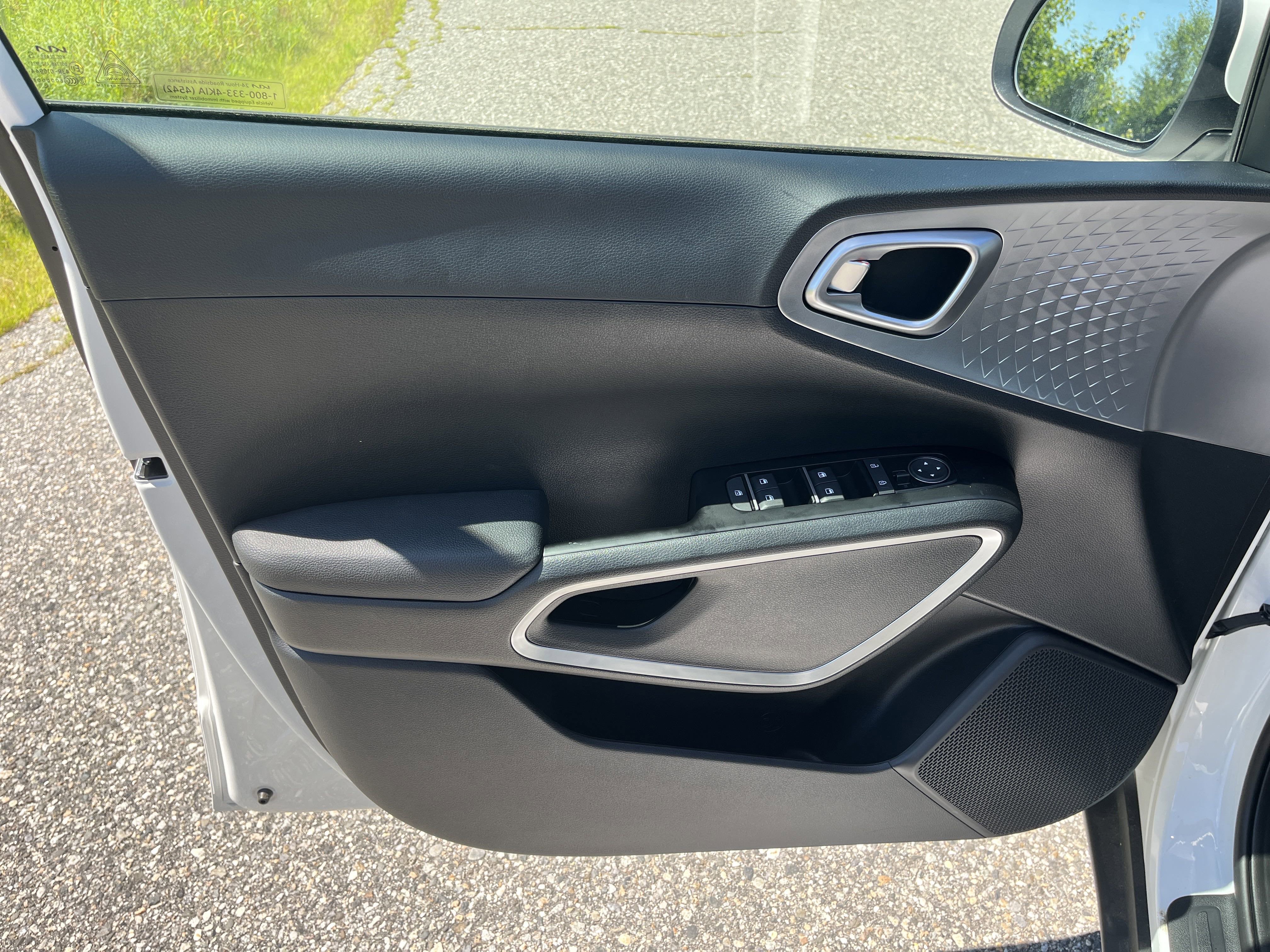 New 2025 Kia Soul LX image 17