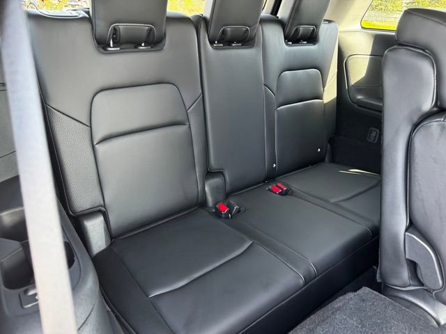 Used 2025 Nissan Pathfinder SL AWD/4WD image 17