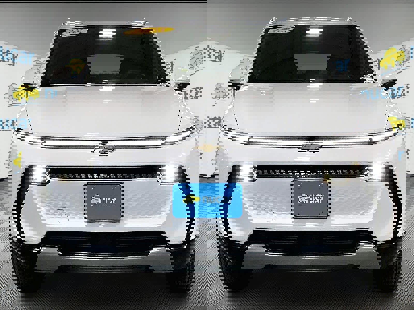 Used 2025 Chevrolet Equinox EV LT w/ Convenience Package image 2