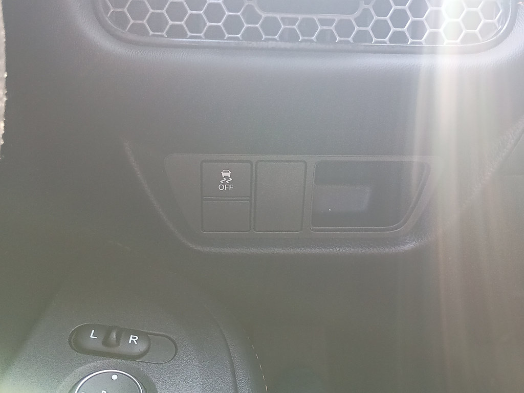 Certified 2024 Honda HR-V Sport image 17