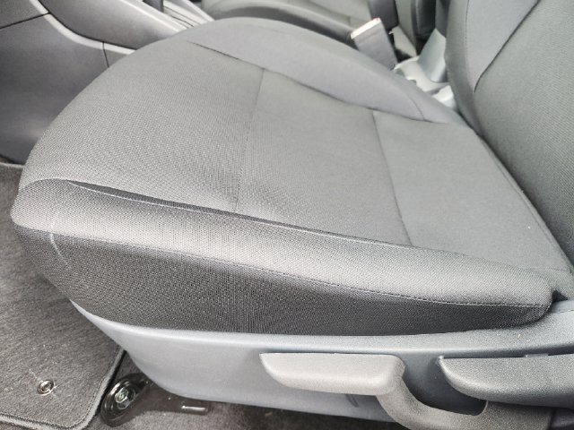 New 2025 Nissan Kicks Play S FWD image 18