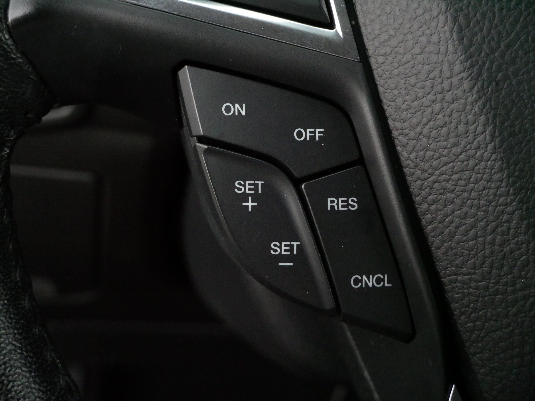 Used 2022 Ford Edge Titanium AWD/4WD image 26
