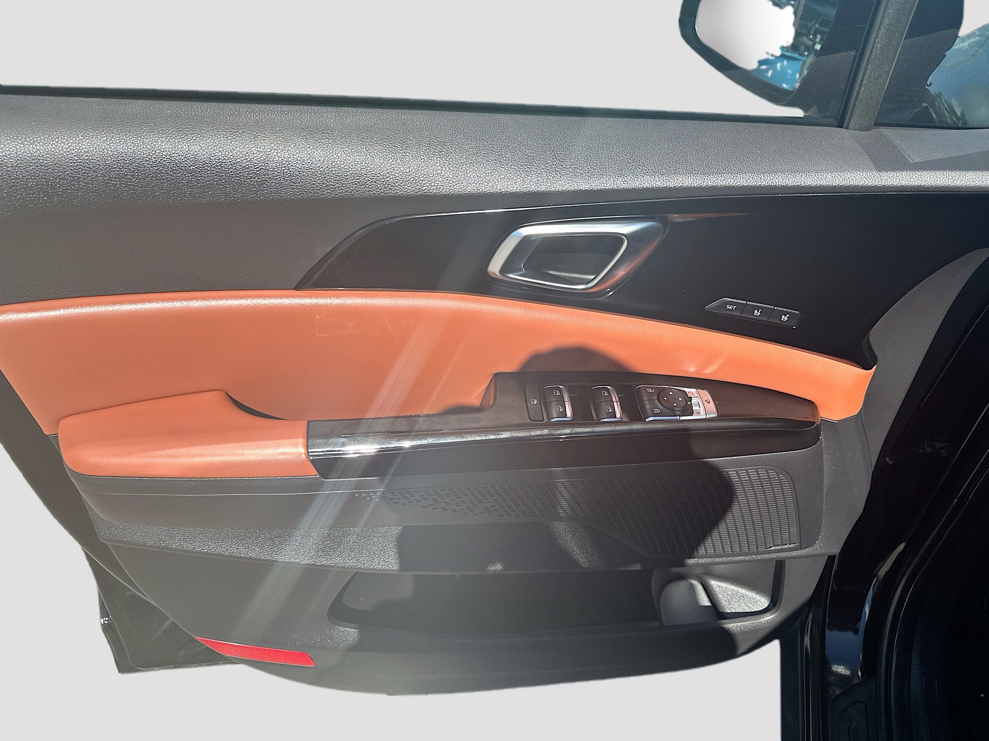 Used 2024 Kia Carnival SX Prestige image 21