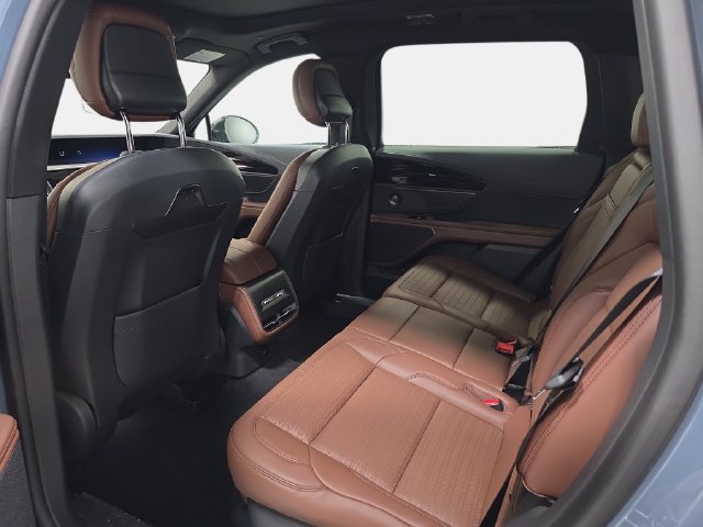 New 2026 Lincoln Nautilus Reserve AWD/4WD image 10
