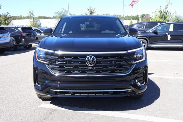 New 2026 Volkswagen Atlas Cross Sport SEL Premium R-Line image 2