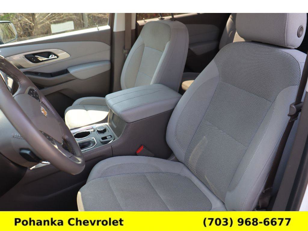 Used 2021 Chevrolet Traverse LT image 26