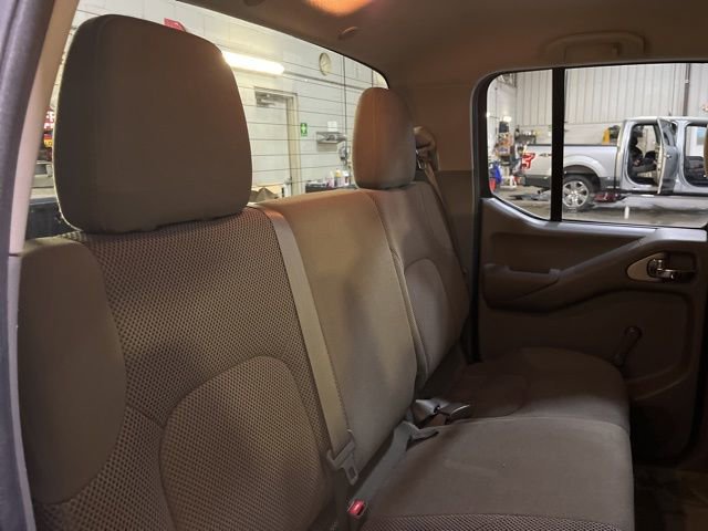 Used 2018 Nissan Frontier S image 25