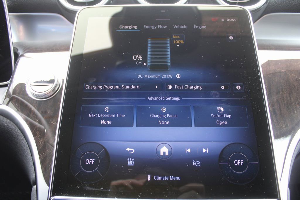 Used 2025 Mercedes-Benz GLC 350e image 43