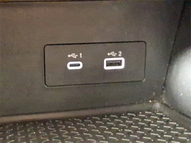 Used 2024 Nissan Pathfinder S image 26