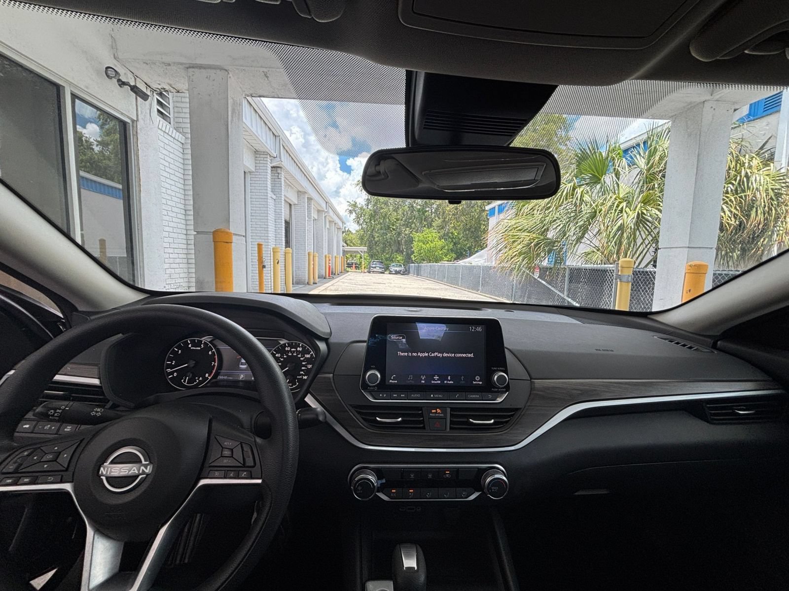 Used 2025 Nissan Altima 2.5 SV FWD image 33