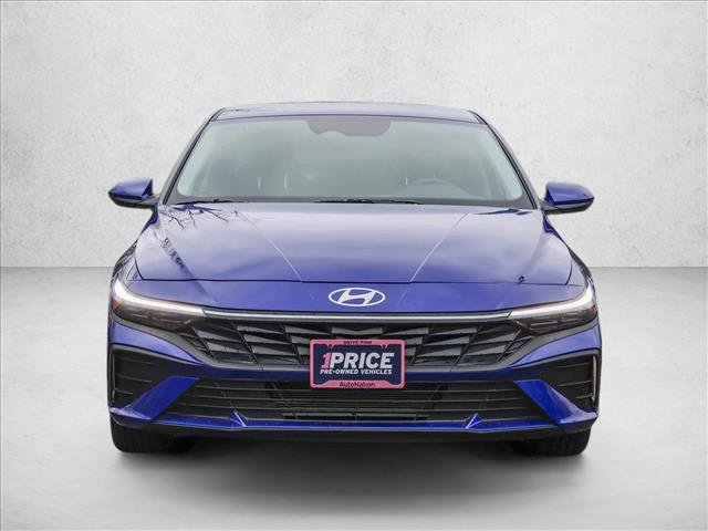 Certified 2024 Hyundai Elantra SEL image 2