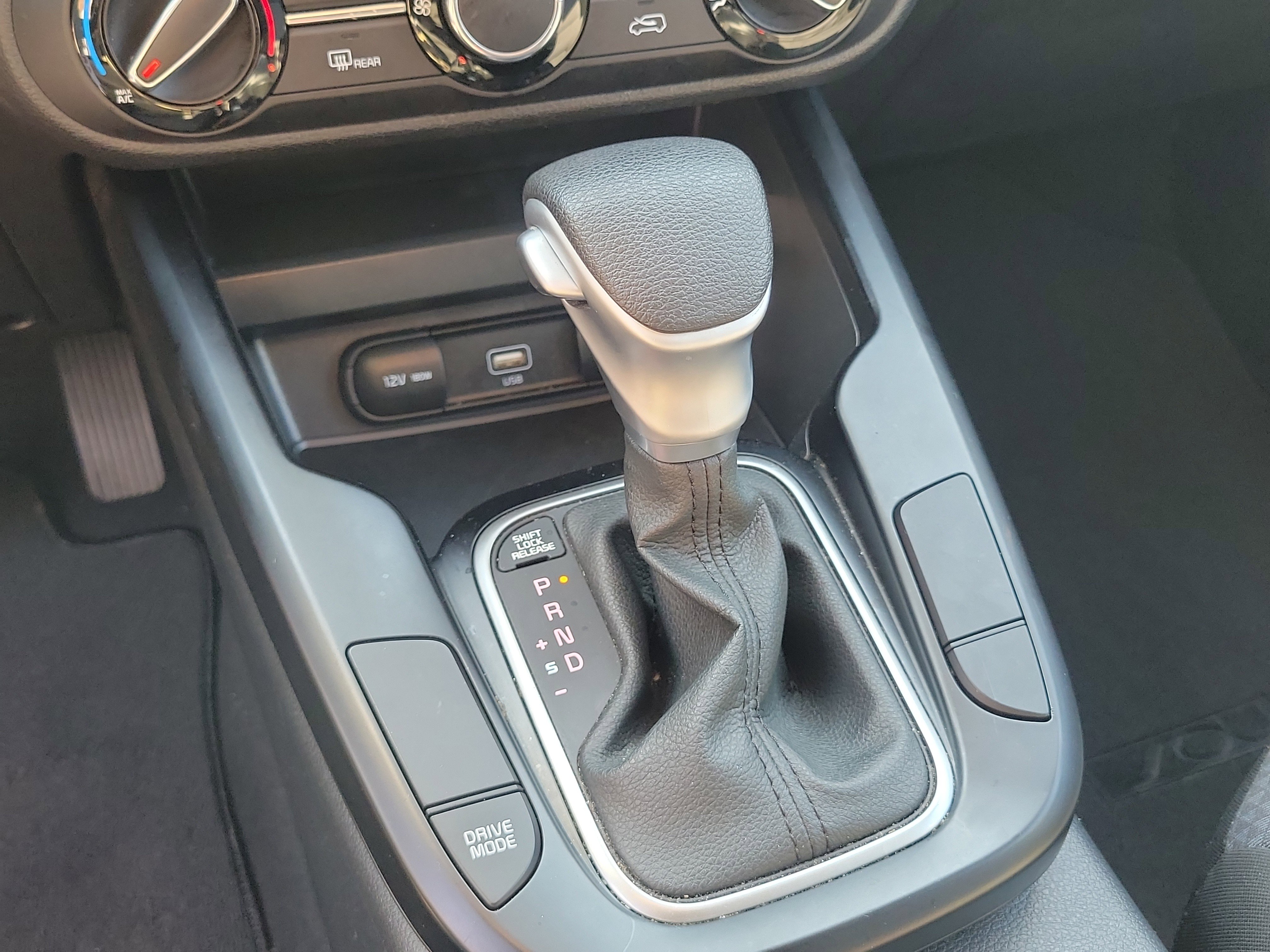 Used 2021 Kia Soul LX image 16