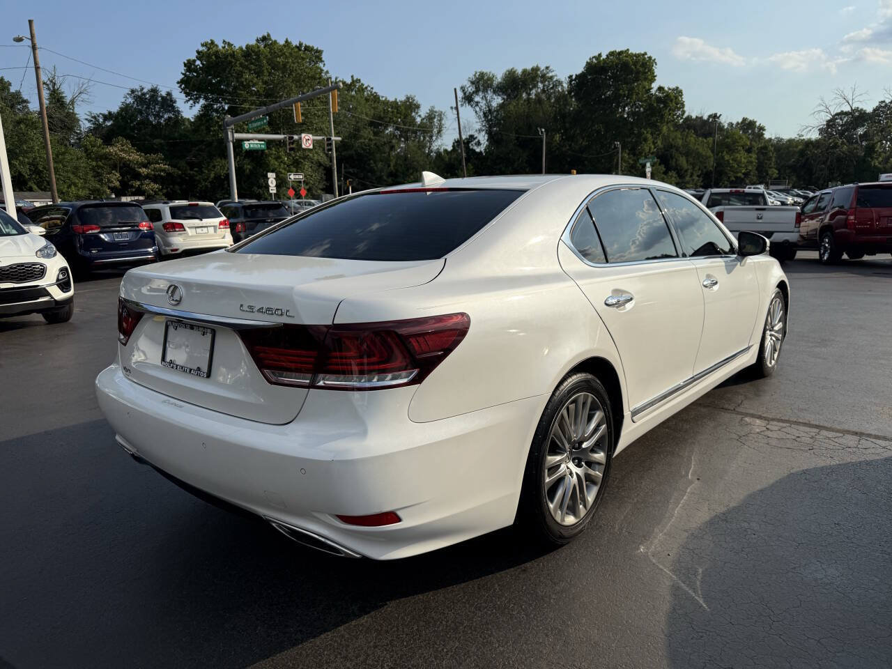 Used 2016 Lexus LS 460 L RWD image 8