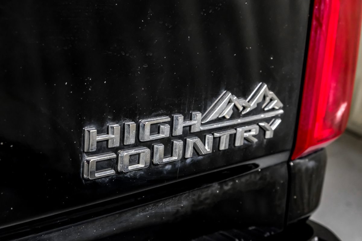 Used 2023 Chevrolet Silverado 3500 High Country w/ Technology Package AWD/4WD image 48