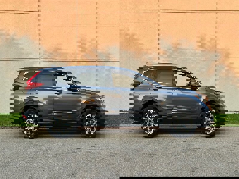 Used 2017 Honda CR-V EX-L image 7
