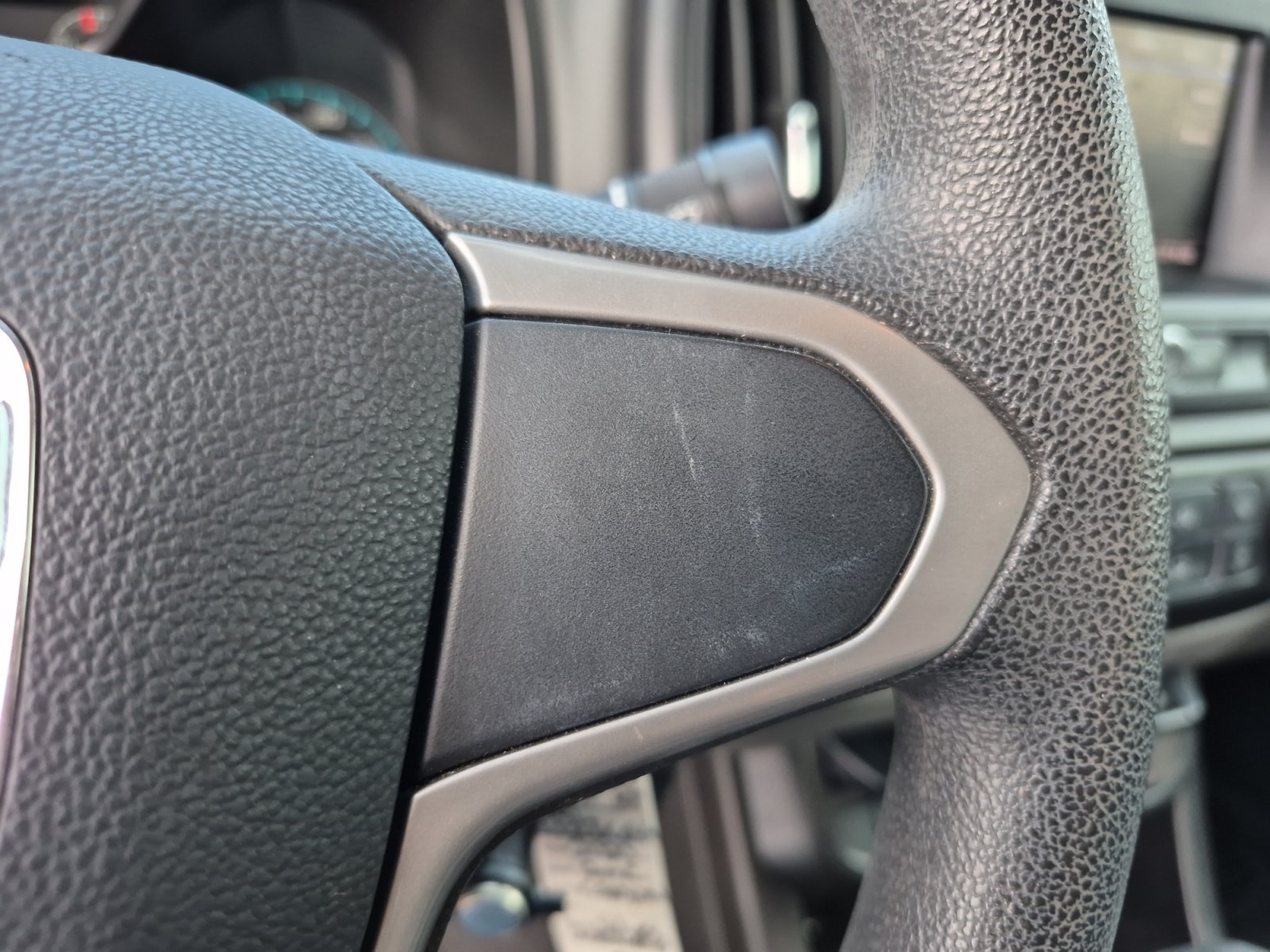 Used 2020 GMC Canyon 2WD Crew Cab w/ Convenience Package image 16