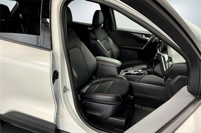 New 2026 Ford Escape ST-Line Select w/ Equipment Group 401A image 11