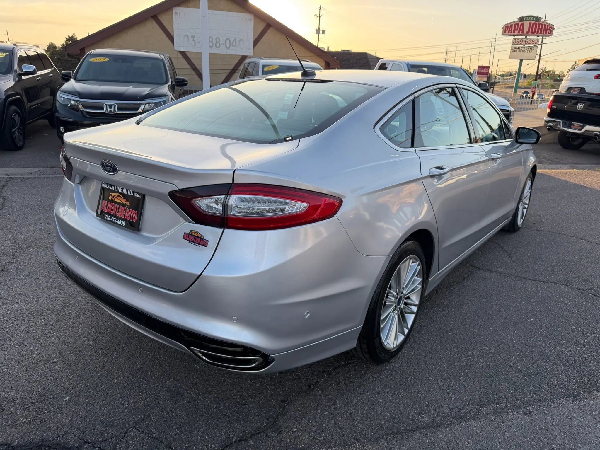 Used 2014 Ford Fusion SE w/ Equipment Group 202A image 8
