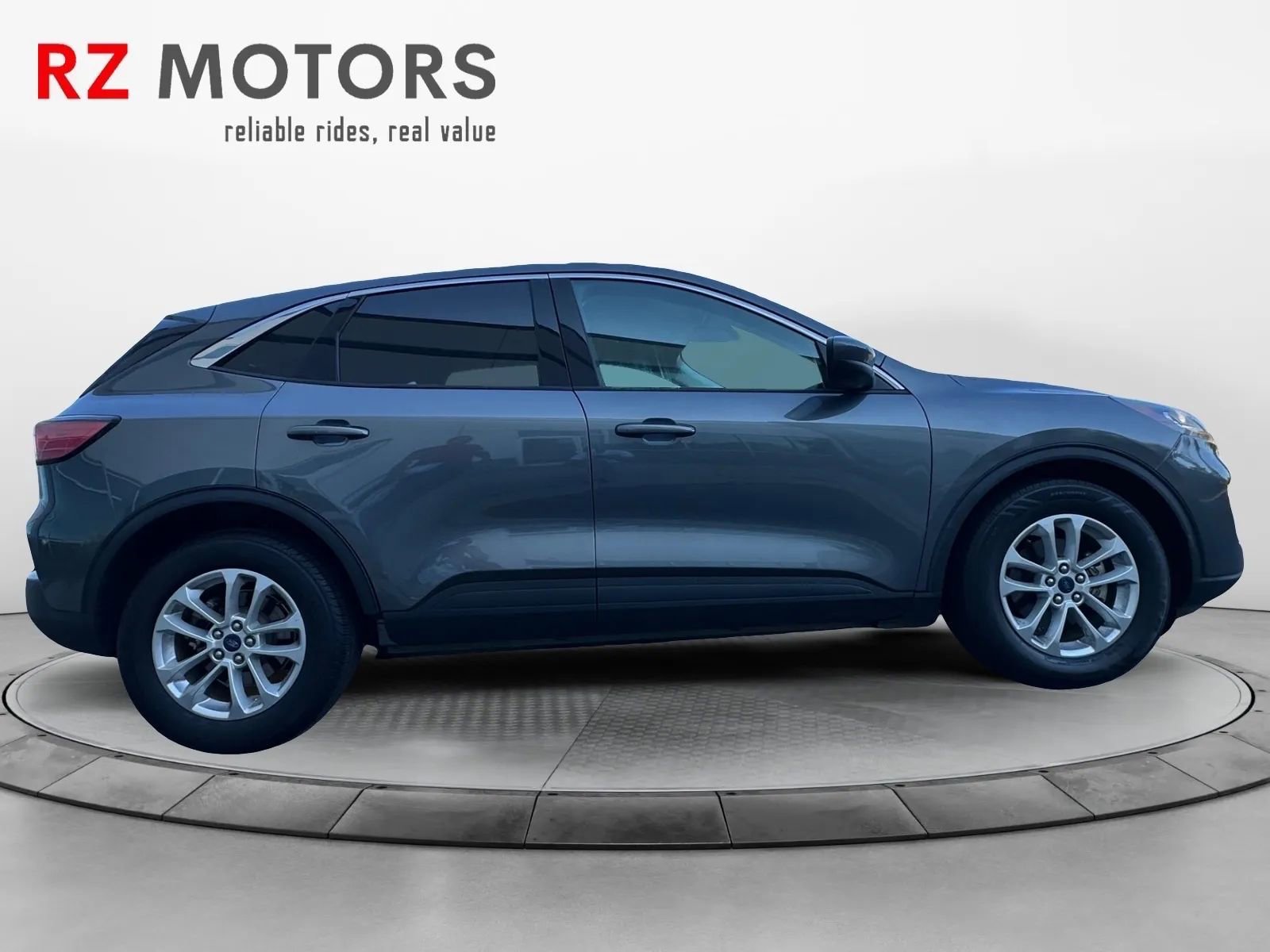 Used 2021 Ford Escape SE w/ Convenience Package image 6